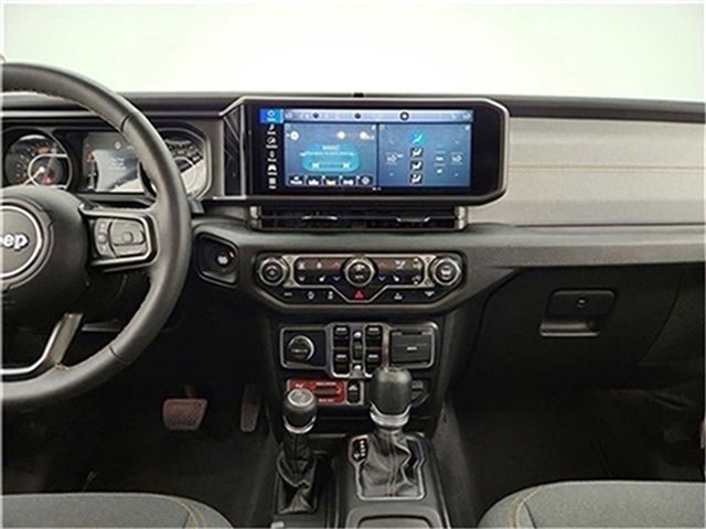 Used 2024 Jeep Wrangler Willys image 15