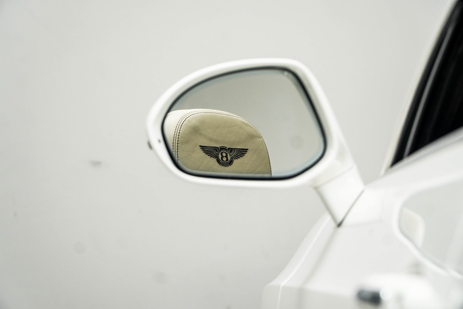 Used 2017 Bentley Continental GT image 16