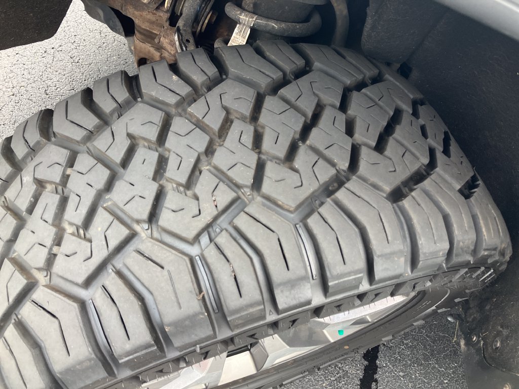 Used 2018 GMC Sierra 1500 SLT AWD/4WD image 31