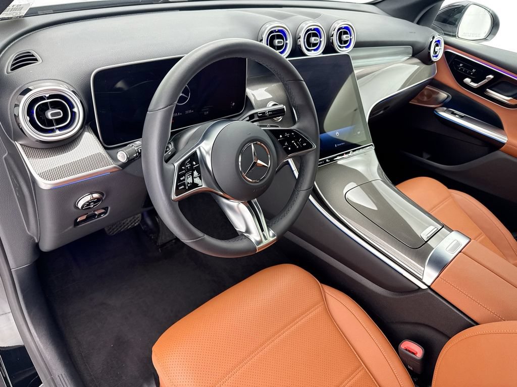 Used 2026 Mercedes-Benz GLC 300 image 9