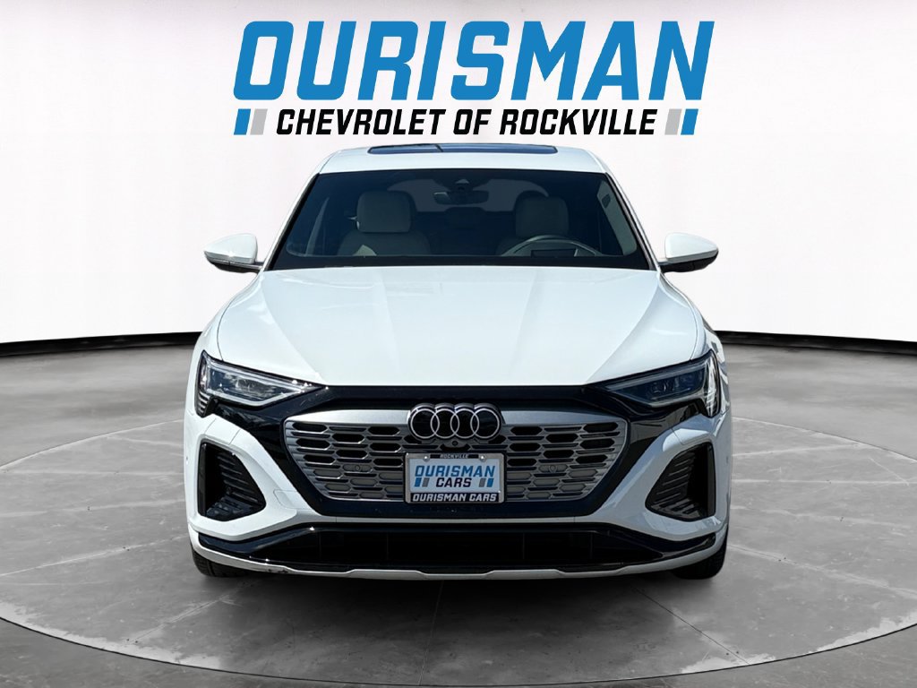 Used 2024 Audi Q8 e-tron Prestige w/ Prestige Package AWD/4WD image 8