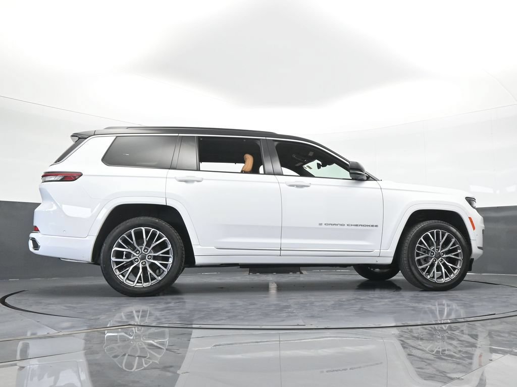 Used 2024 Jeep Grand Wagoneer L Series III w/ Quick Order Packagew 28T AWD/4WD image 66