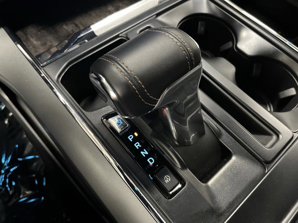 Used 2022 Ford F150 Lightning Lariat image 22