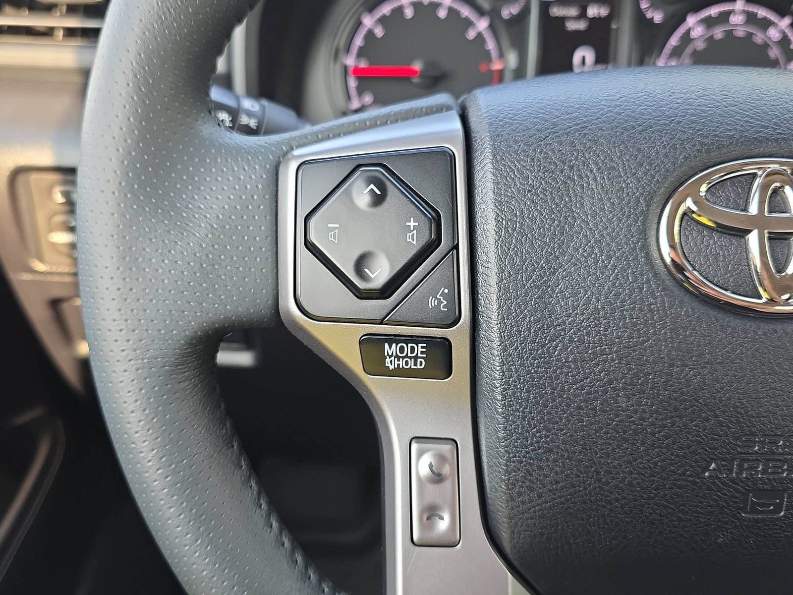 Used 2022 Toyota 4Runner SR5 Premium w/ Moonroof Package RWD image 16
