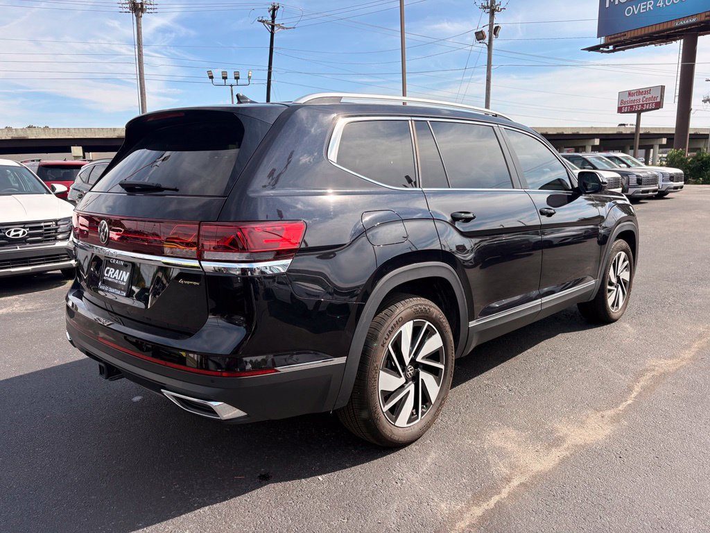 Used 2025 Volkswagen Atlas SEL AWD/4WD image 8