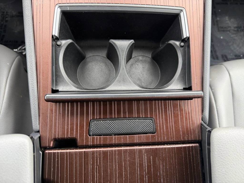 Used 2021 Toyota Sienna XLE image 19