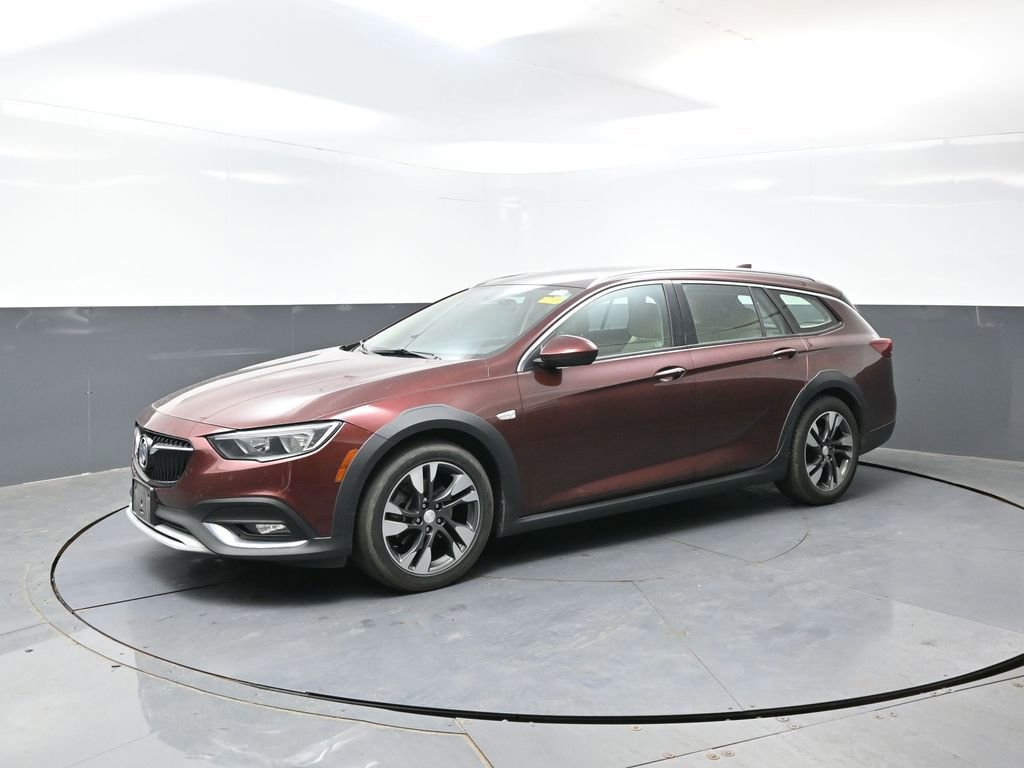 Used 2018 Buick Regal Preferred w/ Sights and Sounds Package AWD/4WD image 10