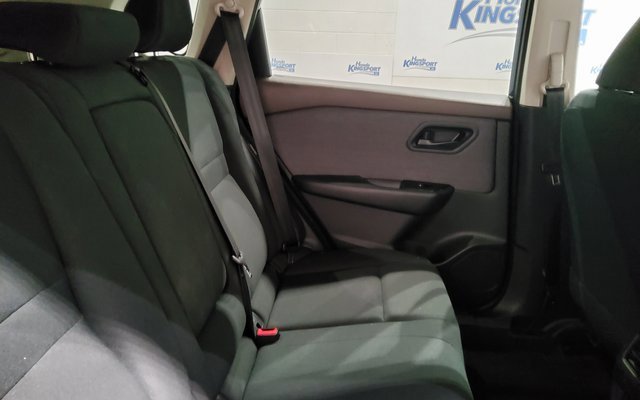 Used 2023 Nissan Rogue S image 19