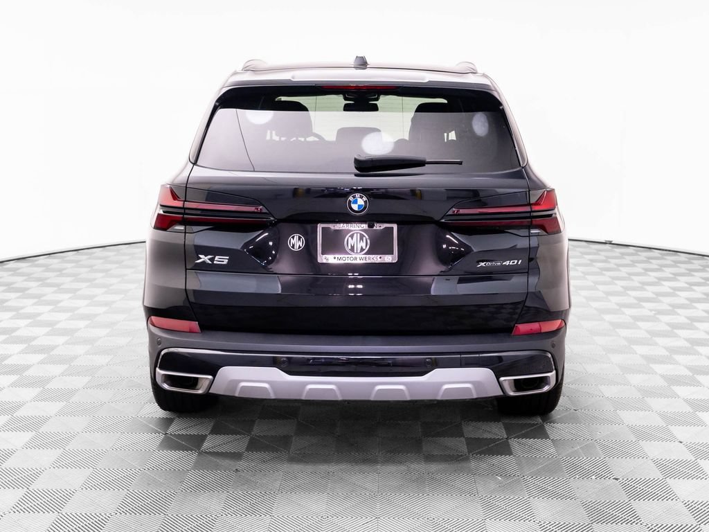 Used 2024 BMW X5 xDrive40i AWD/4WD image 4