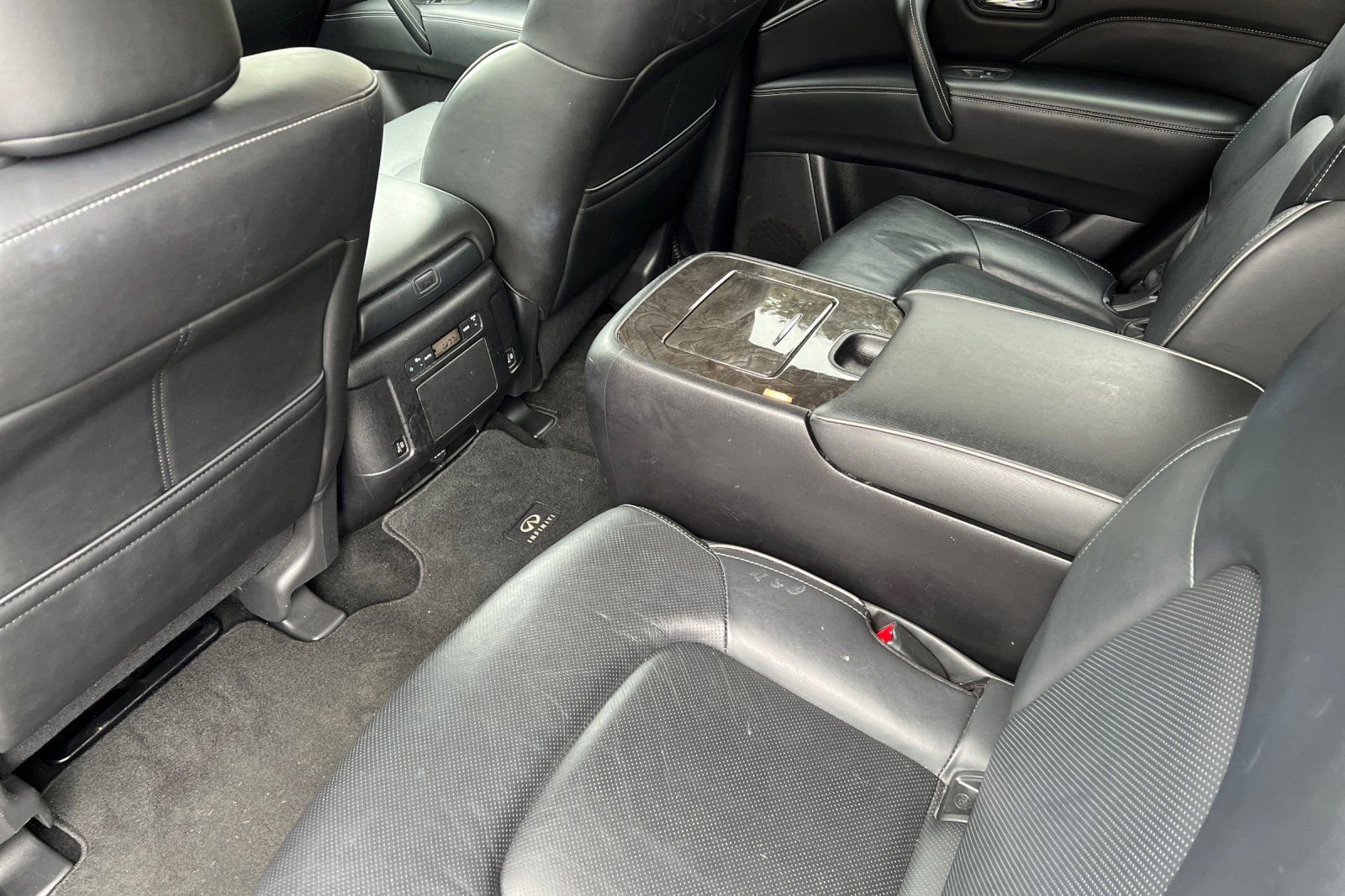 Used 2024 INFINITI QX80 Luxe image 16