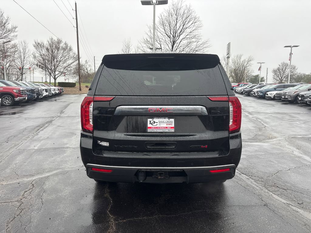 Used 2024 GMC Yukon AT4 w/ AT4 Premium Package image 7