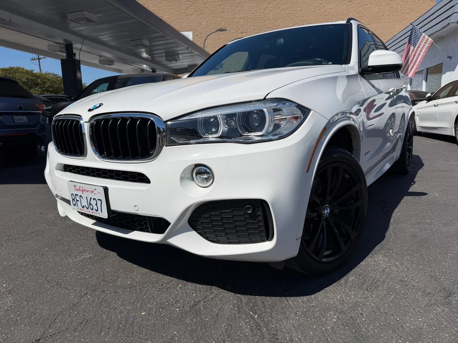 Used 2018 BMW X5 xDrive35i w/ M Sport Package AWD/4WD image 3