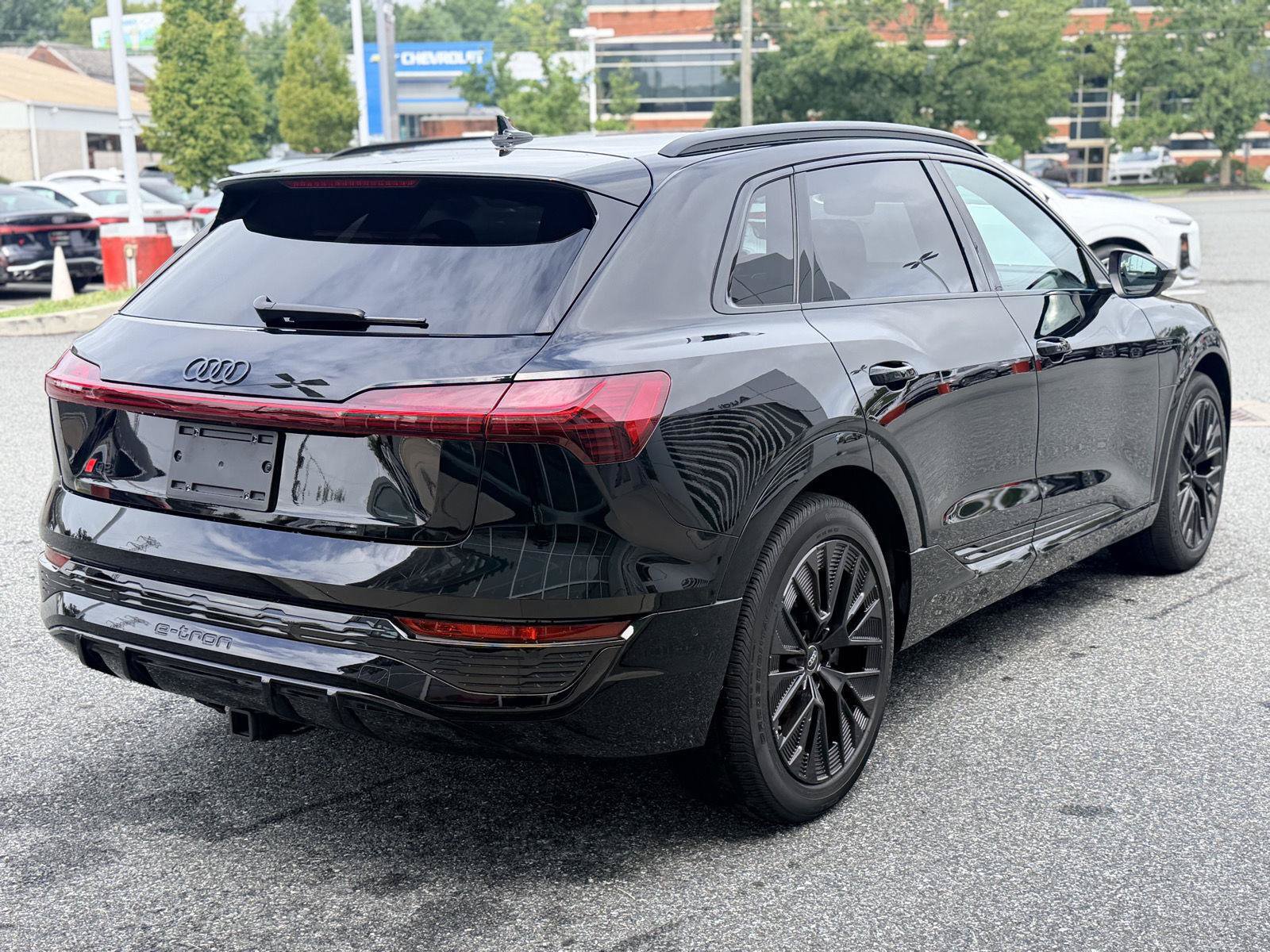 Certified 2024 Audi Q8 e-tron Premium w/ Prestige Package AWD/4WD image 6