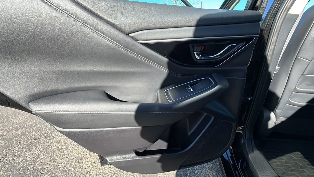 Used 2025 Subaru Legacy Limited image 14