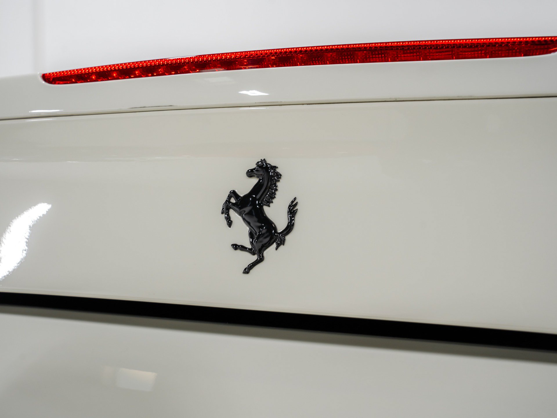 Used 2016 Ferrari 488 GTB RWD image 26