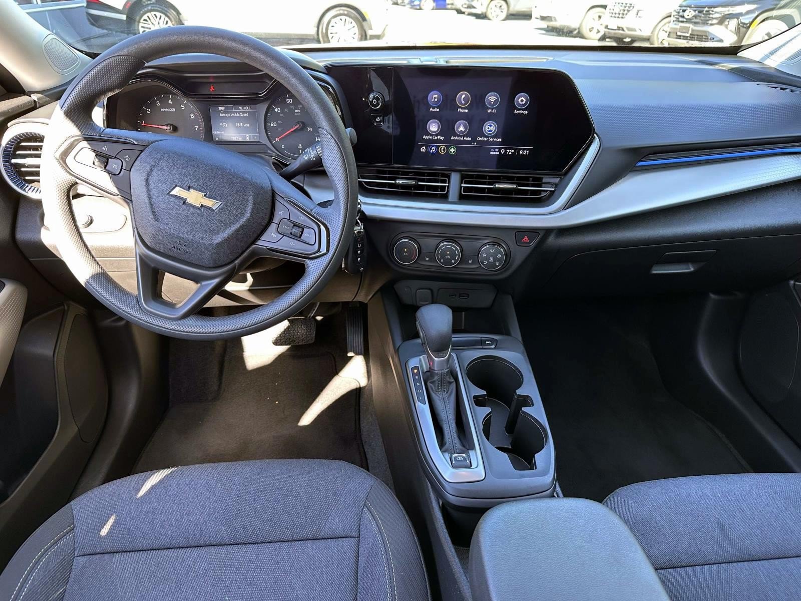 Used 2024 Chevrolet Trax LS w/ LS Convenience Package FWD image 13