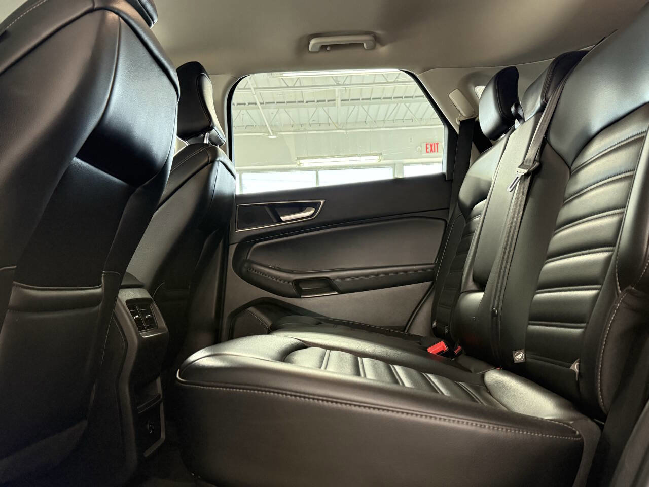 Used 2022 Ford Edge SEL image 15