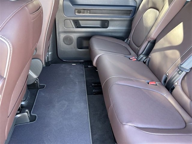 New 2025 Volkswagen ID. Buzz Pro S image 21