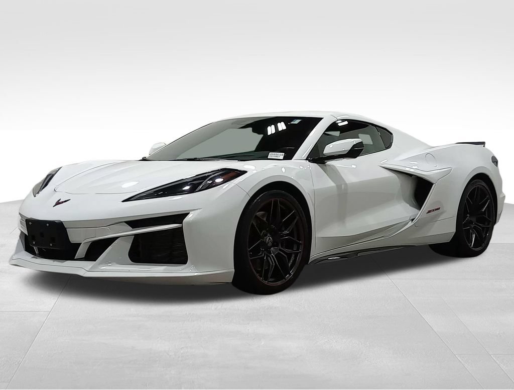 Used 2025 Chevrolet Corvette Z06 RWD image 11