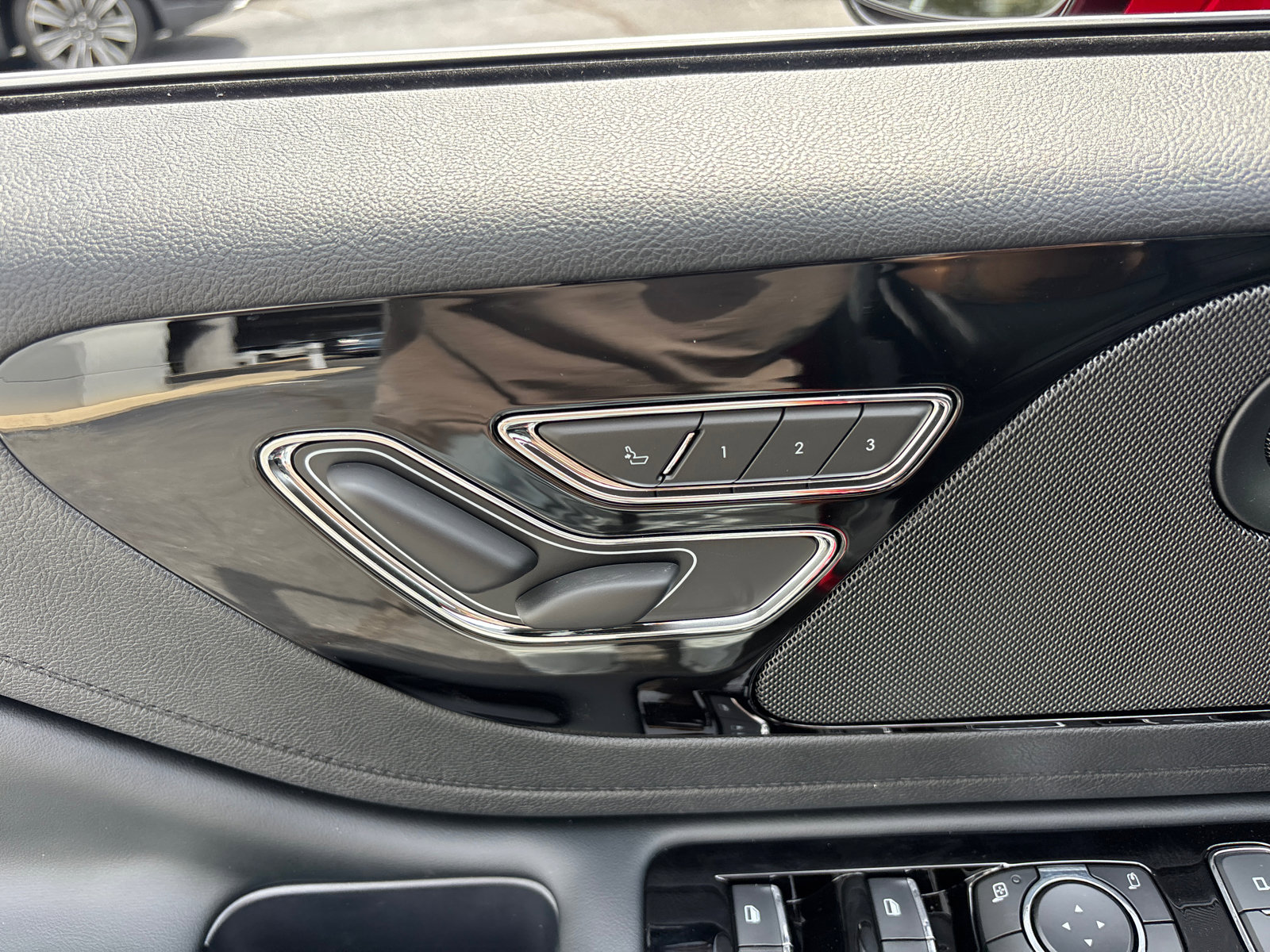 New 2025 Lincoln Aviator Reserve image 12