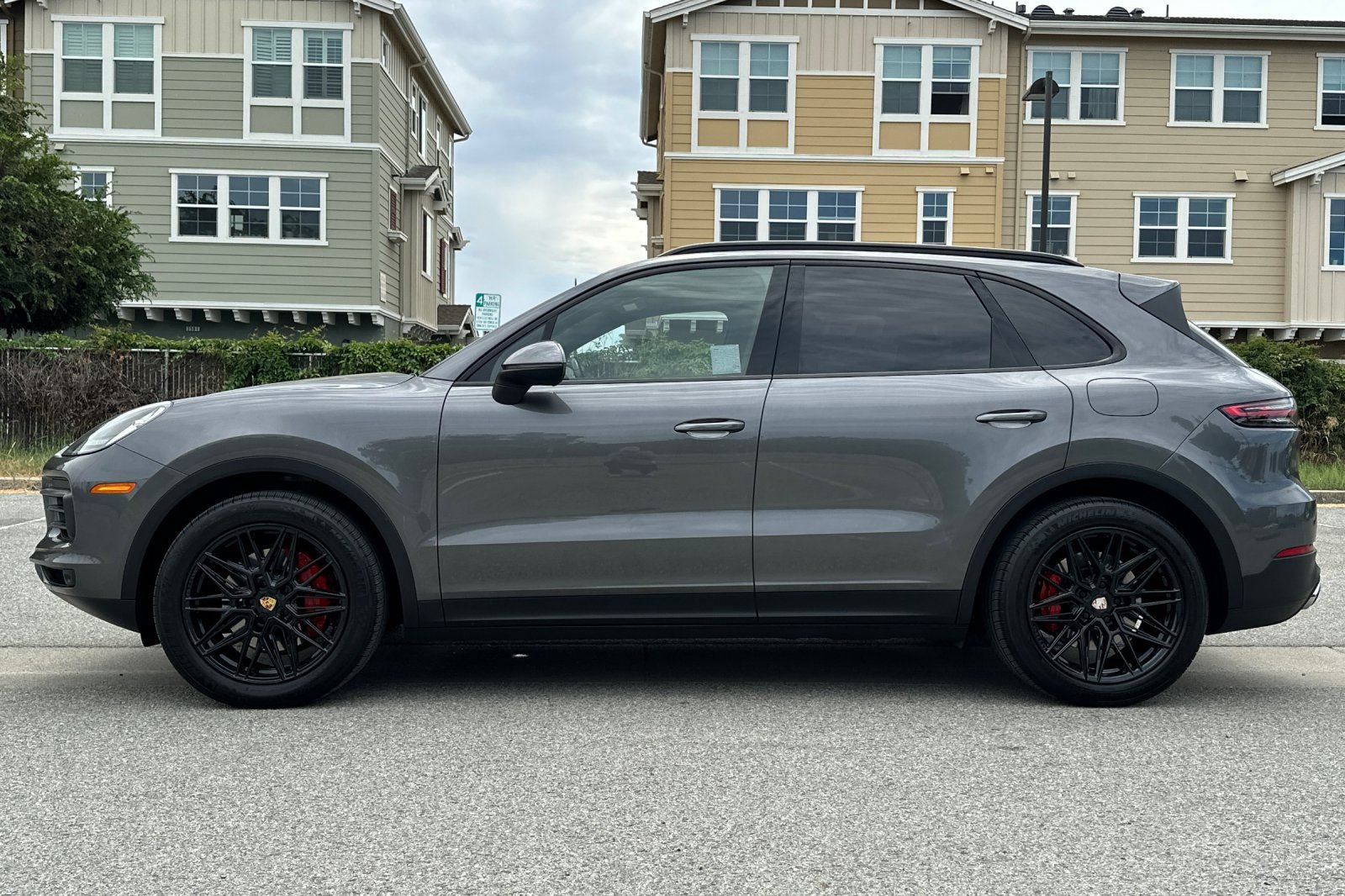 Used 2021 Porsche Cayenne E-Hybrid AWD/4WD image 7