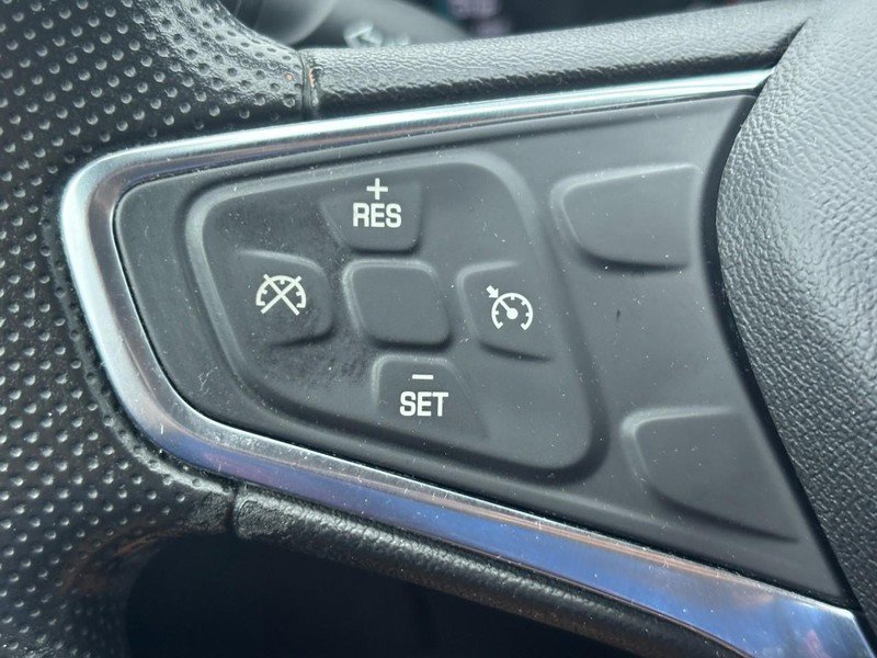 Used 2019 Chevrolet Malibu LT image 17