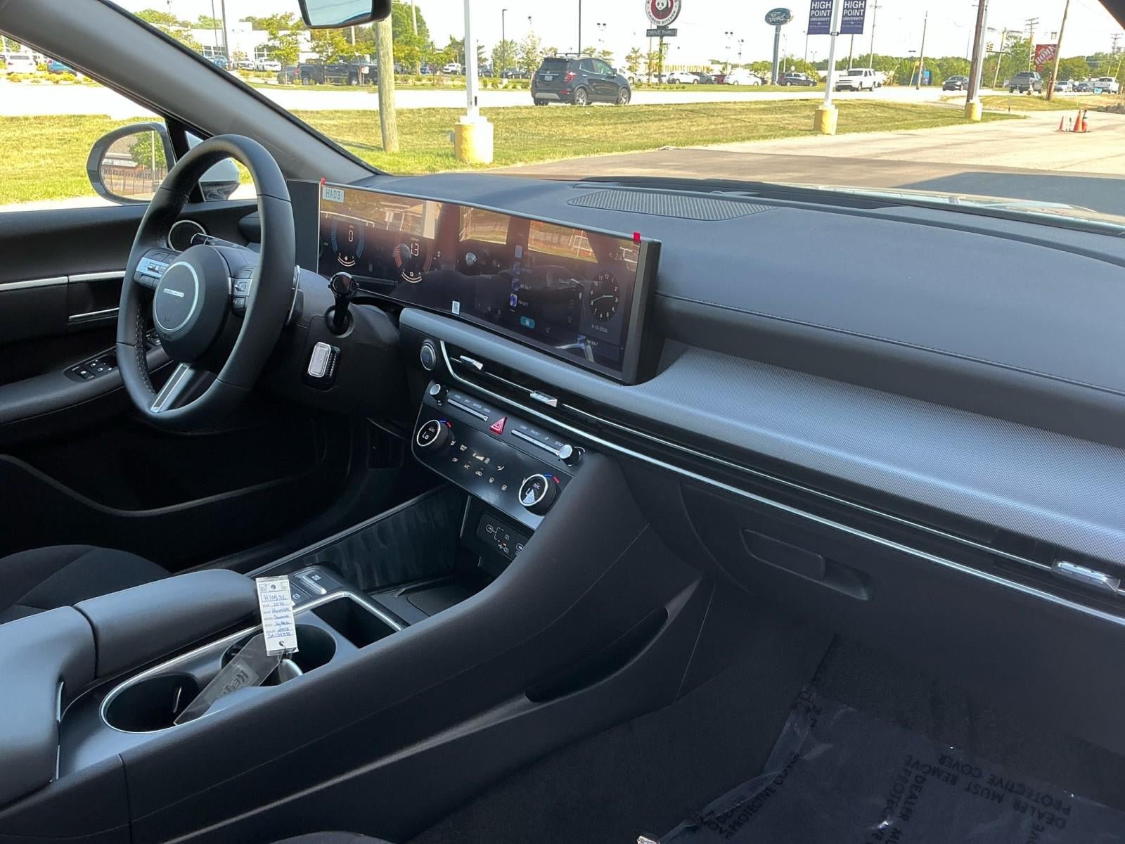 New 2025 Hyundai Sonata SEL FWD image 95