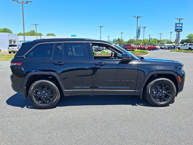 New 2026 Jeep Grand Cherokee Altitude AWD/4WD image 7