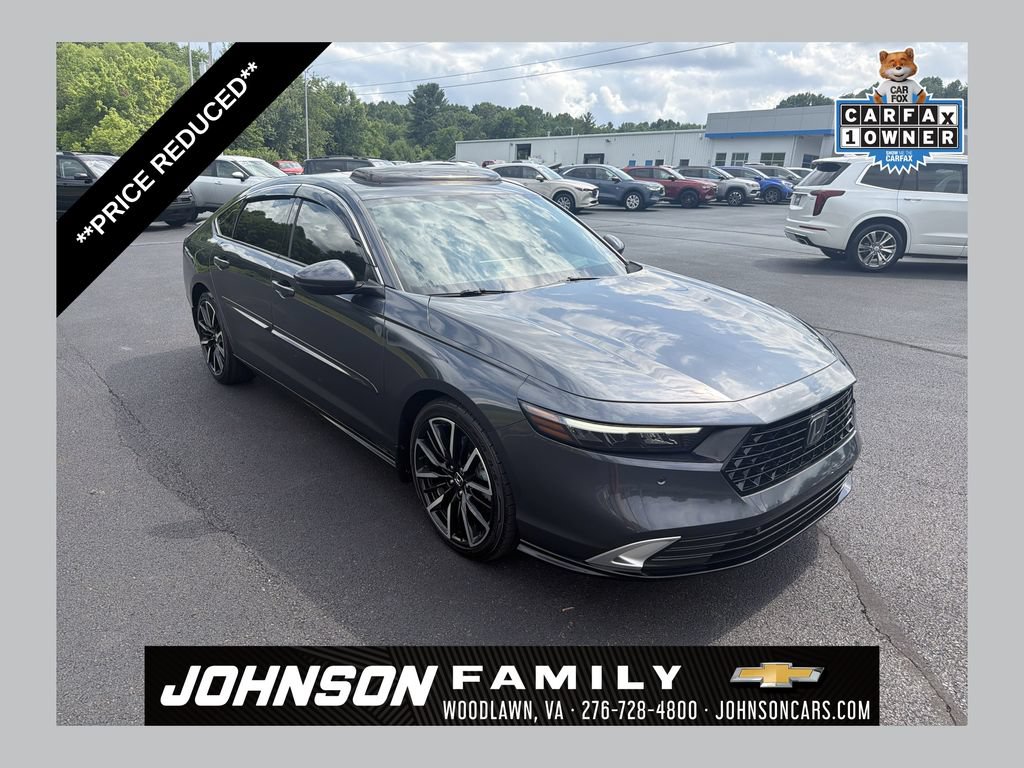 Used 2023 Honda Accord Touring image 1