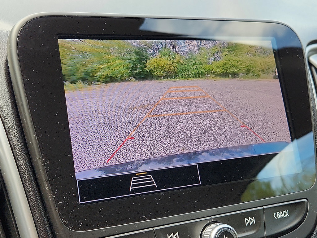 Used 2023 Chevrolet Malibu LS image 24