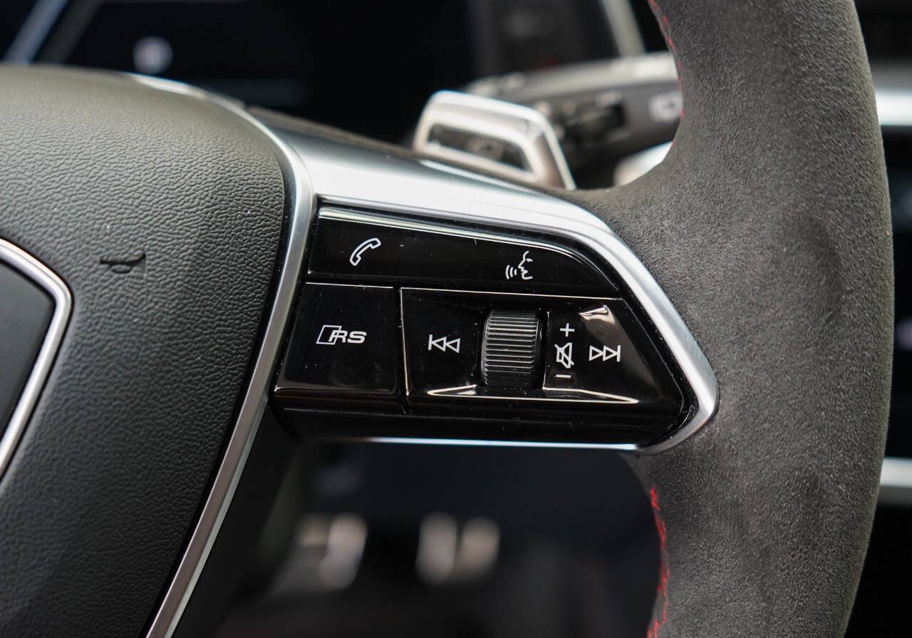 Used 2022 Audi RS 6 AWD/4WD image 50