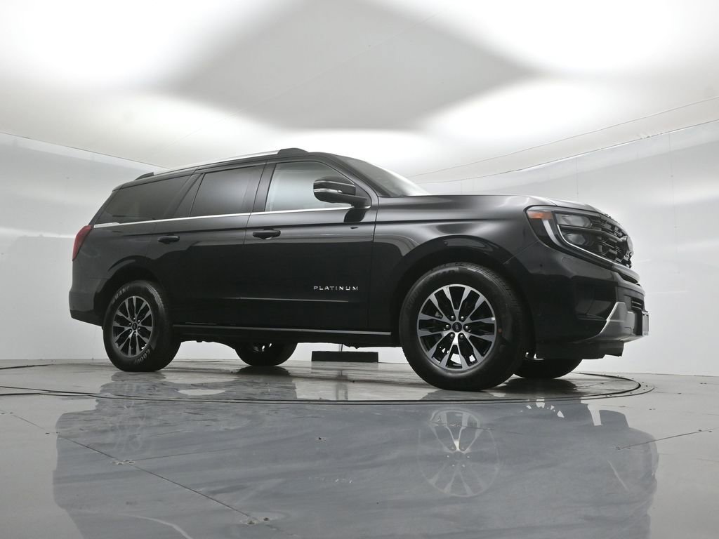 Certified 2025 Ford Expedition Platinum image 4