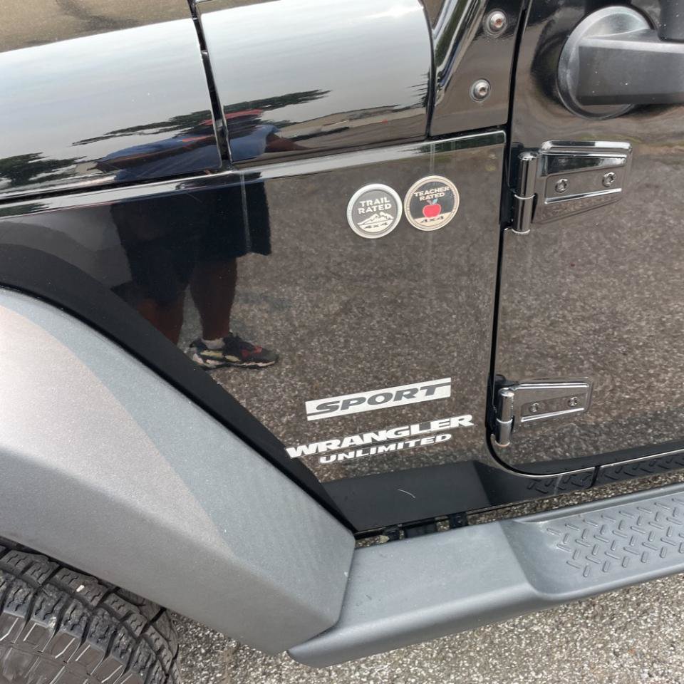 Used 2014 Jeep Wrangler Unlimited Sport w/ Quick Order Package 24S AWD/4WD image 5