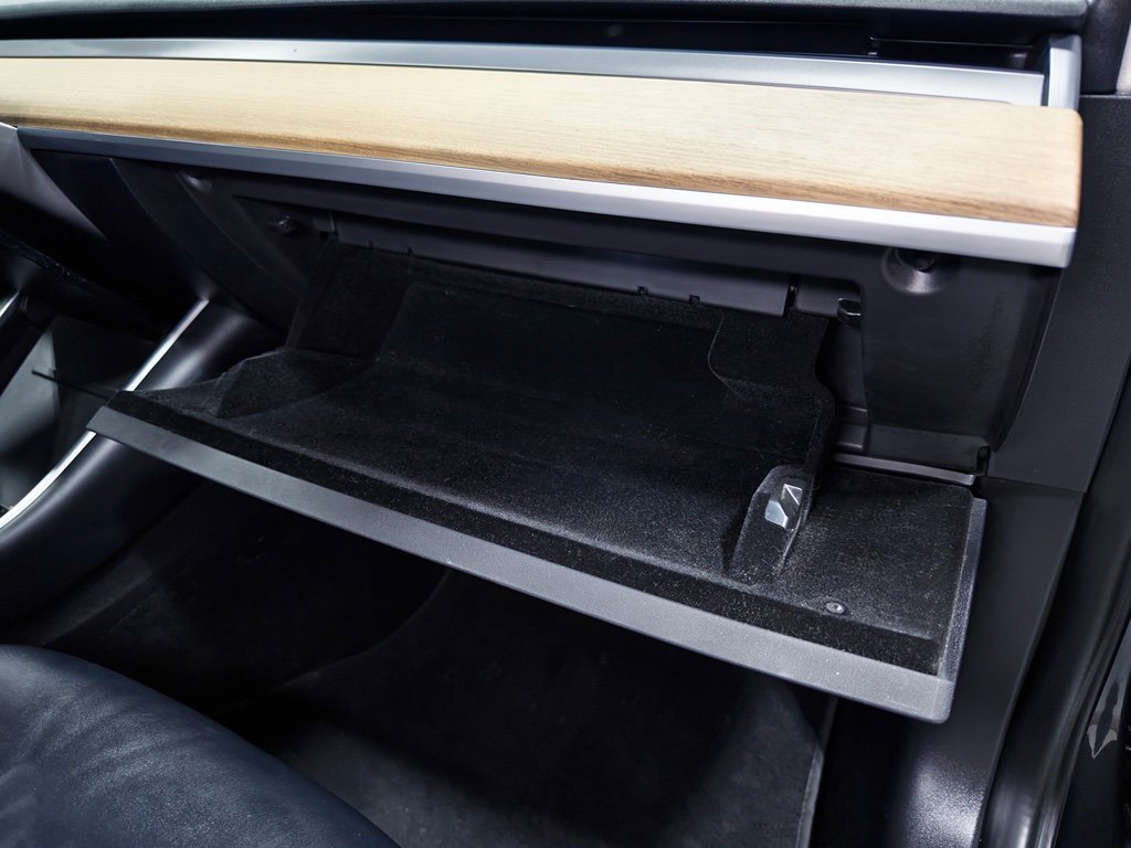 Used 2018 Tesla Model 3 Long Range image 19