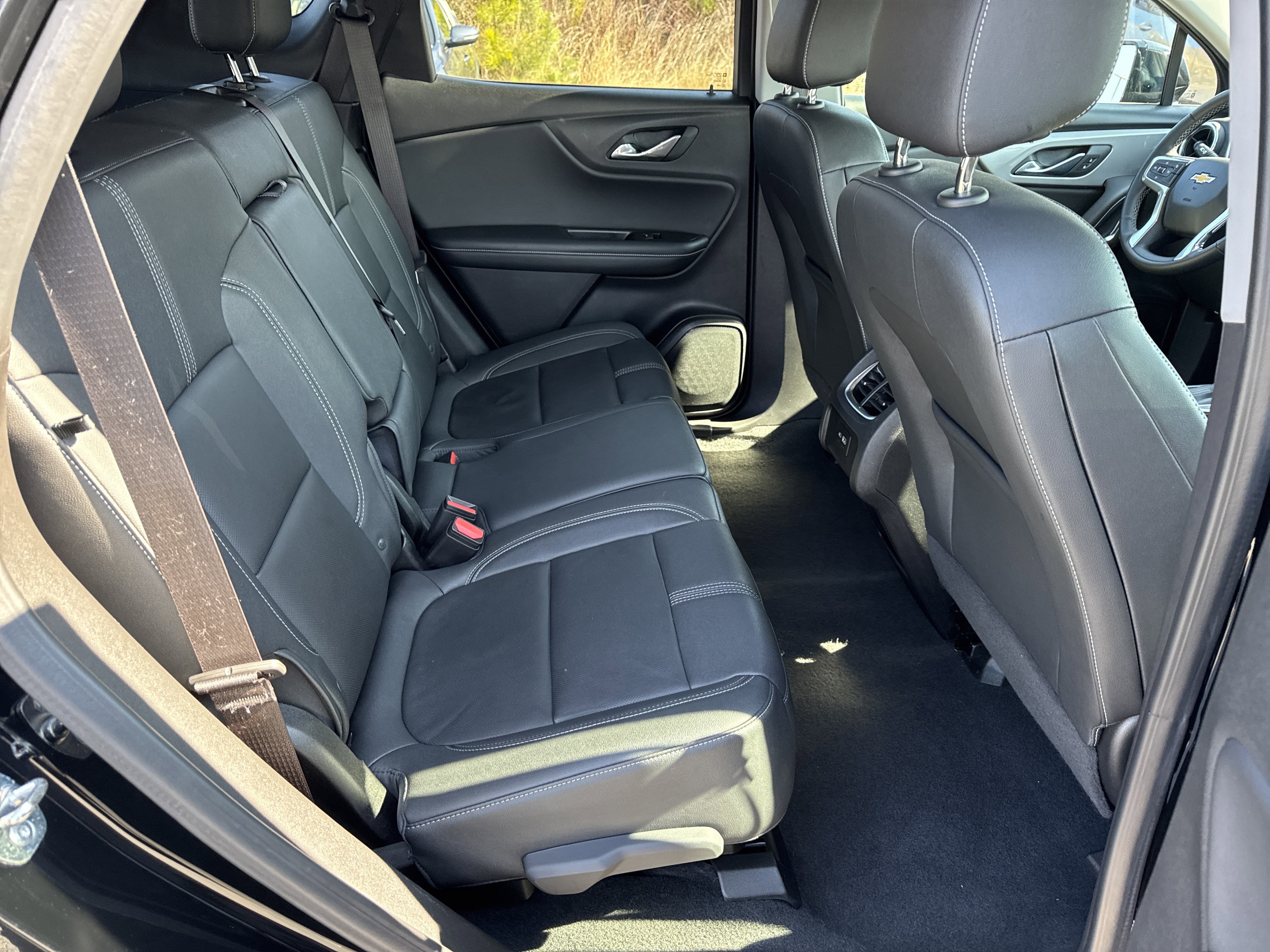 Used 2023 Chevrolet Blazer LT image 15