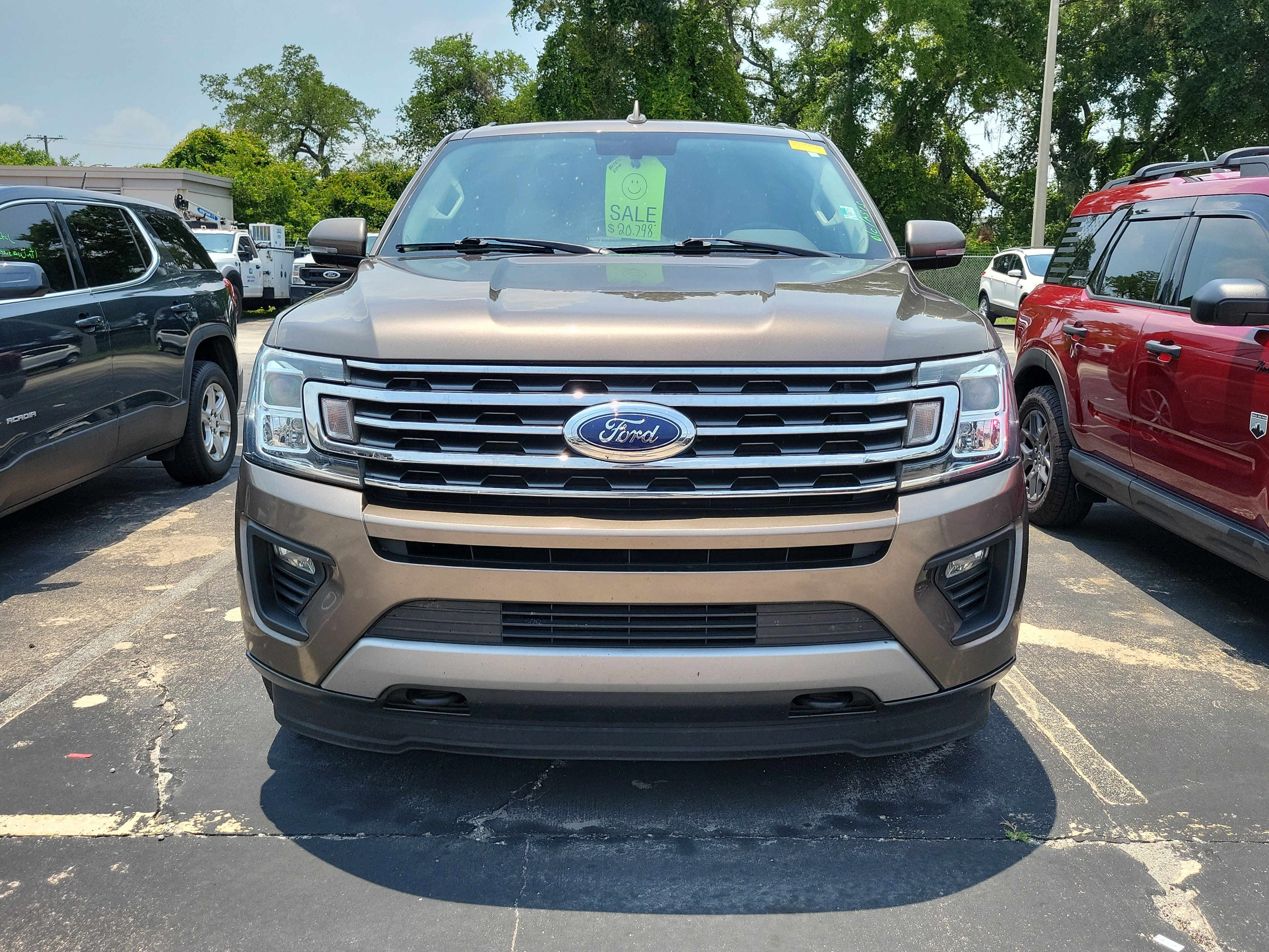 Used 2019 Ford Expedition Max XLT w/ Equipment Group 202A AWD/4WD video 2