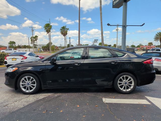 Used 2020 Ford Fusion SE FWD image 8