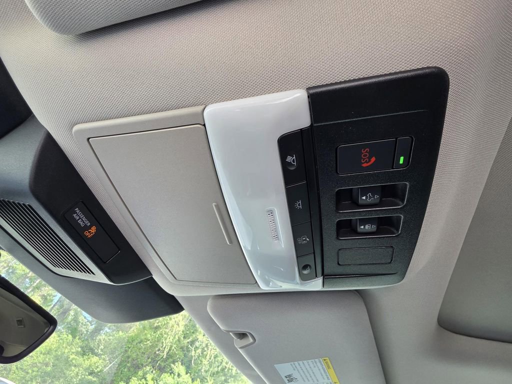 New 2026 Nissan Pathfinder SL image 38