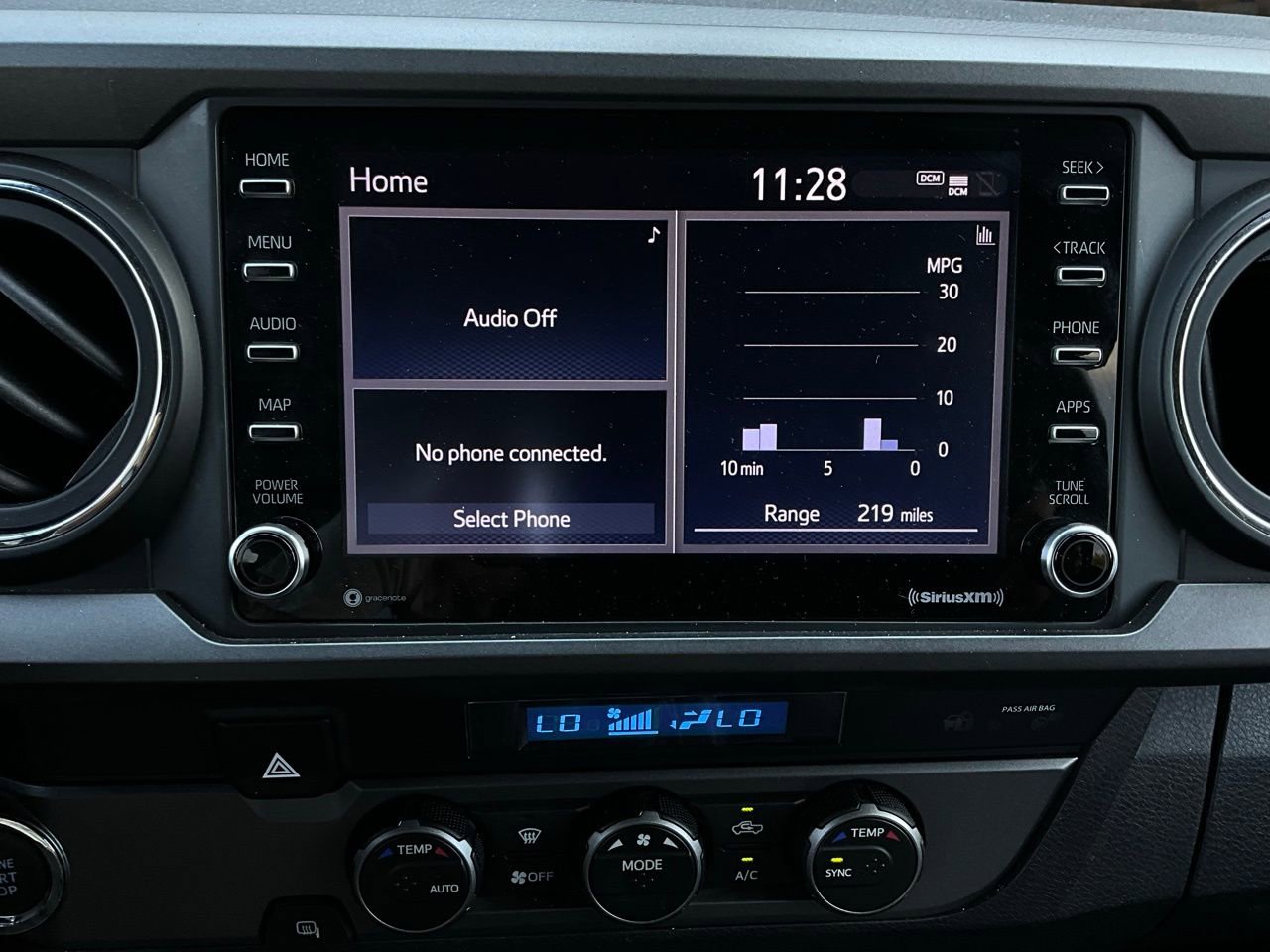 Used 2021 Toyota Tacoma TRD Sport w/ Technology Package image 28