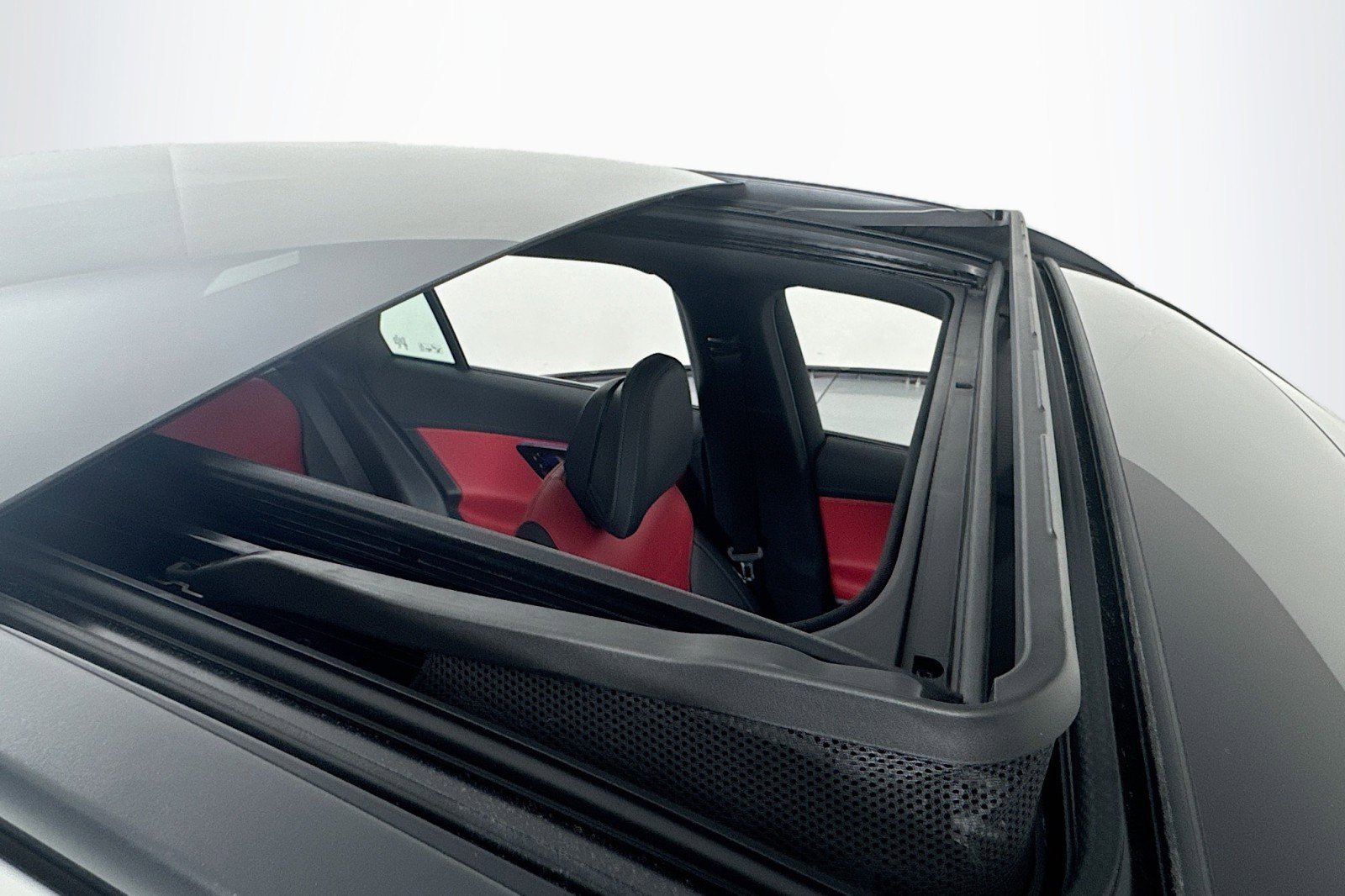 Certified 2026 Mercedes-Benz GLC 43 AMG 4MATIC image 22