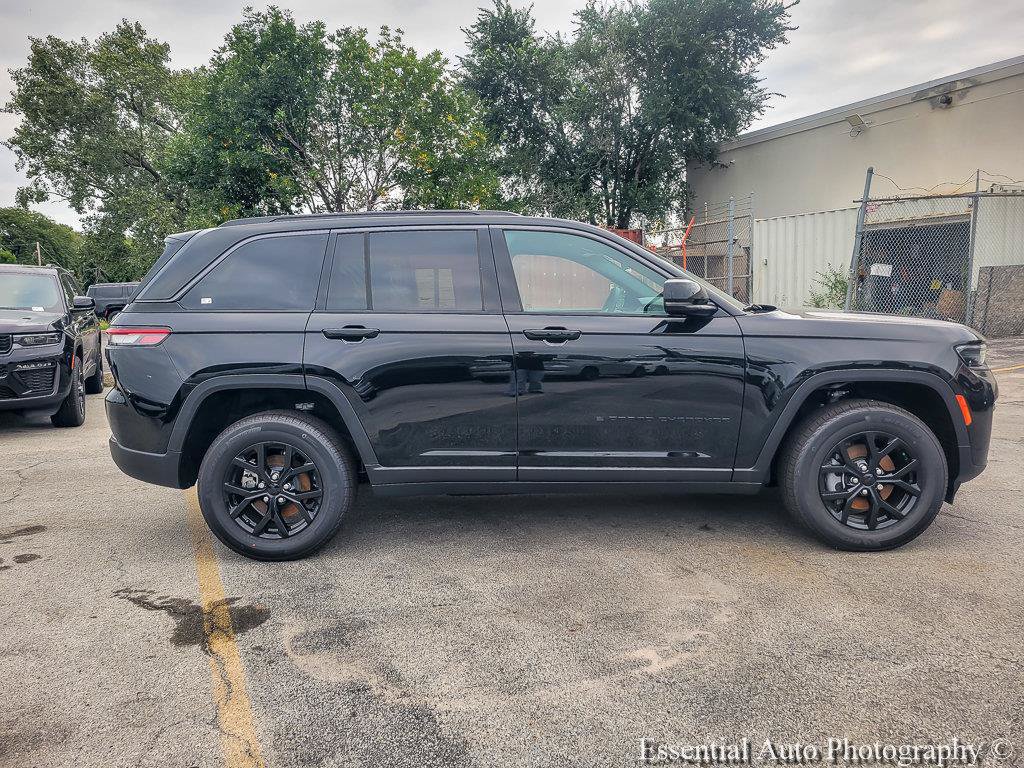 New 2026 Jeep Grand Cherokee Altitude AWD/4WD image 15