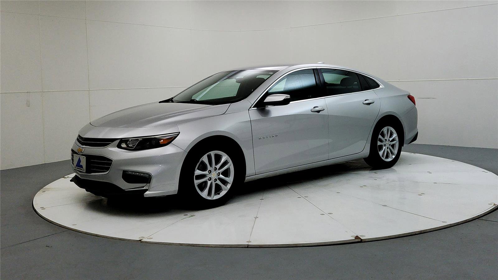 Used 2016 Chevrolet Malibu LT image 4