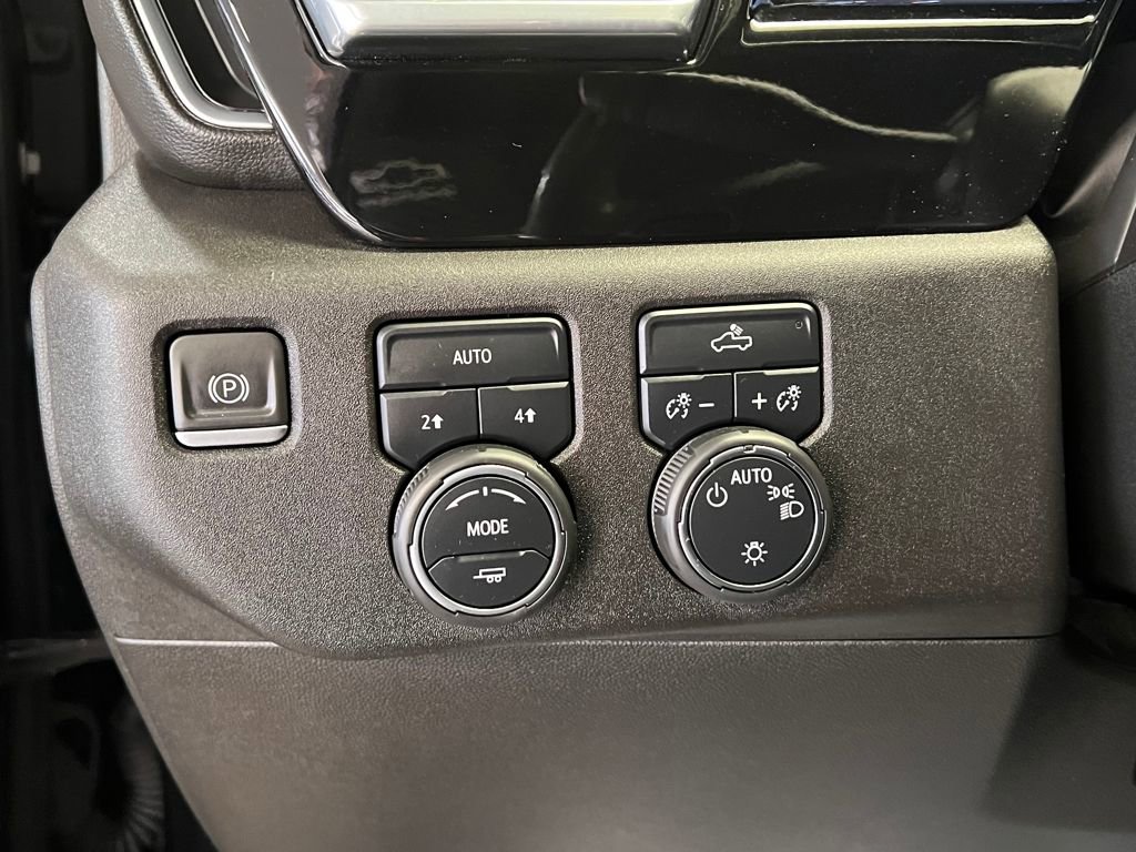 Used 2022 Chevrolet Silverado 1500 LT image 24