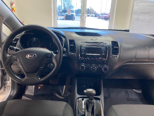 Used 2017 Kia Forte LX FWD image 21