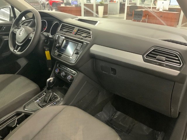 Used 2019 Volkswagen Tiguan S image 8
