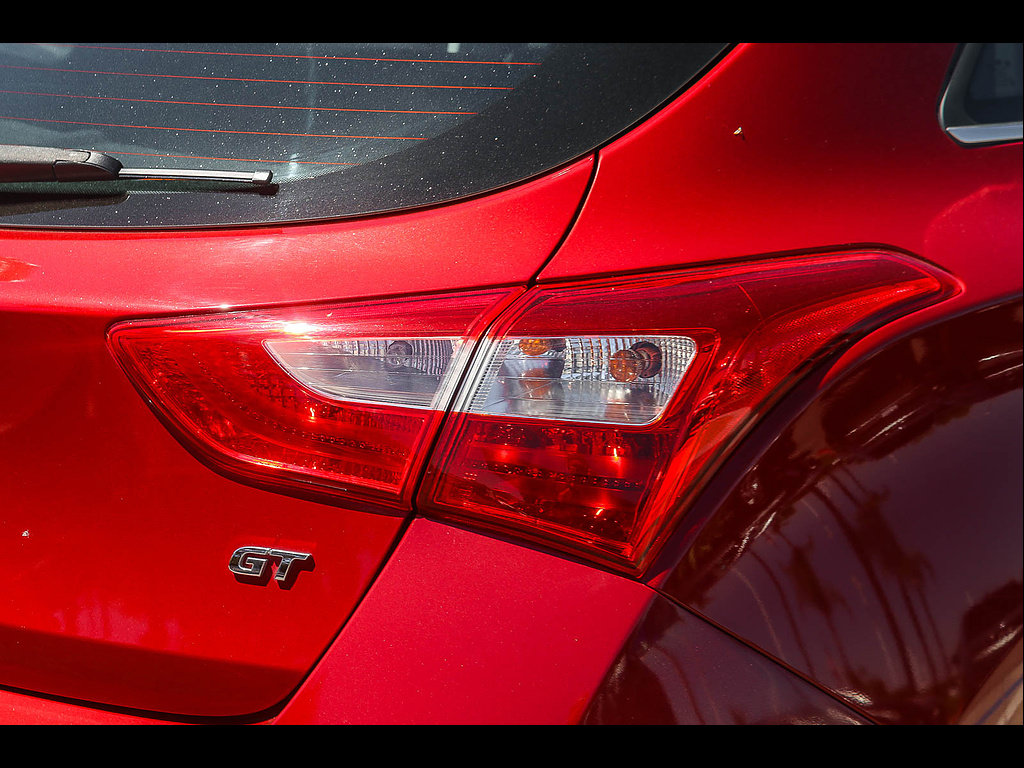 Used 2016 Hyundai Elantra GT FWD image 12