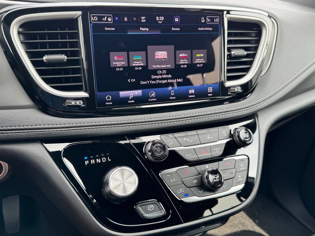 New 2027 Chrysler Pacifica Select FWD image 20