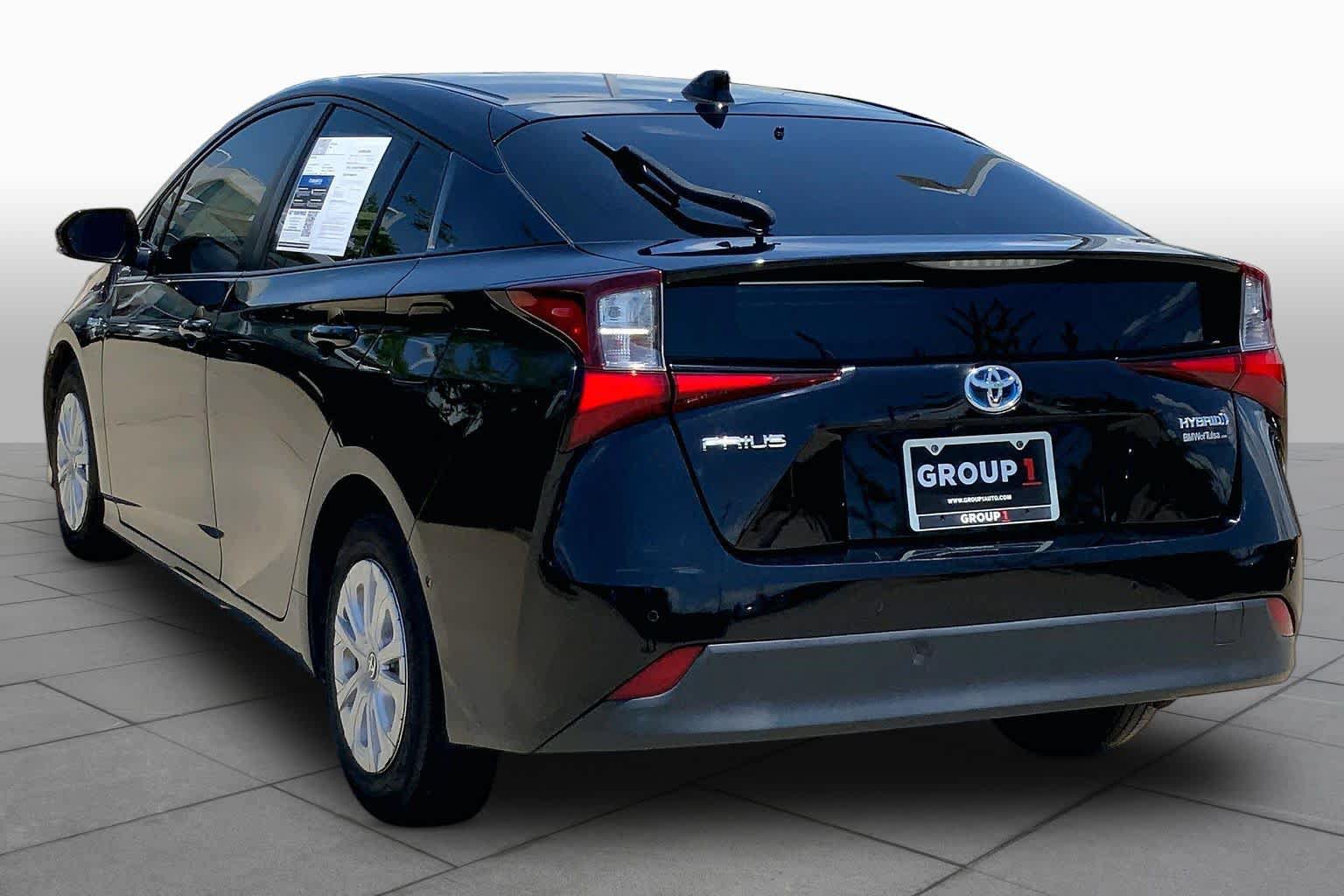 Used 2020 Toyota Prius LE FWD image 11