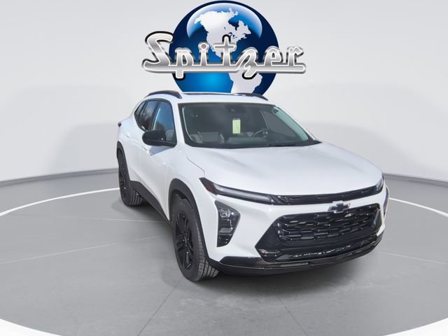 Certified 2025 Chevrolet Trax ACTIV w/ Sunroof Package image 3