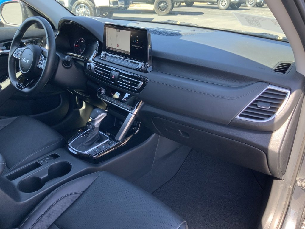 Used 2023 Kia Seltos SX image 64
